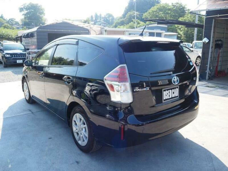 PRIUS ALPHA