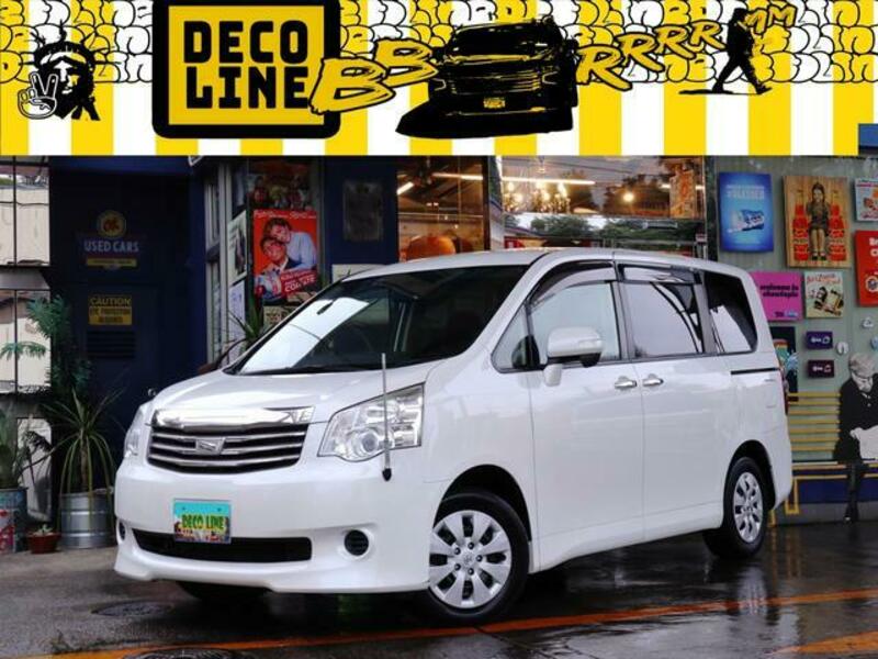 TOYOTA NOAH
