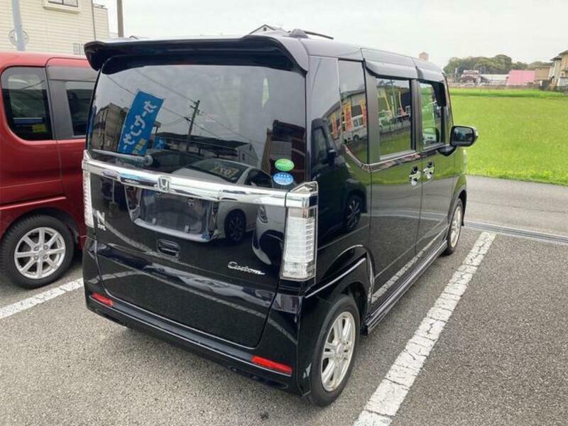 N BOX CUSTOM