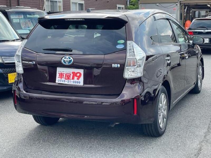 PRIUS ALPHA