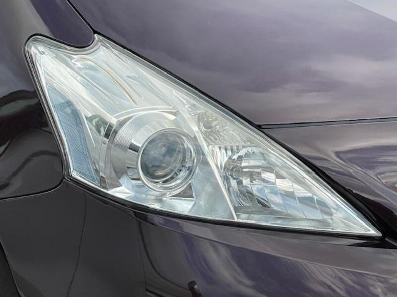 PRIUS ALPHA