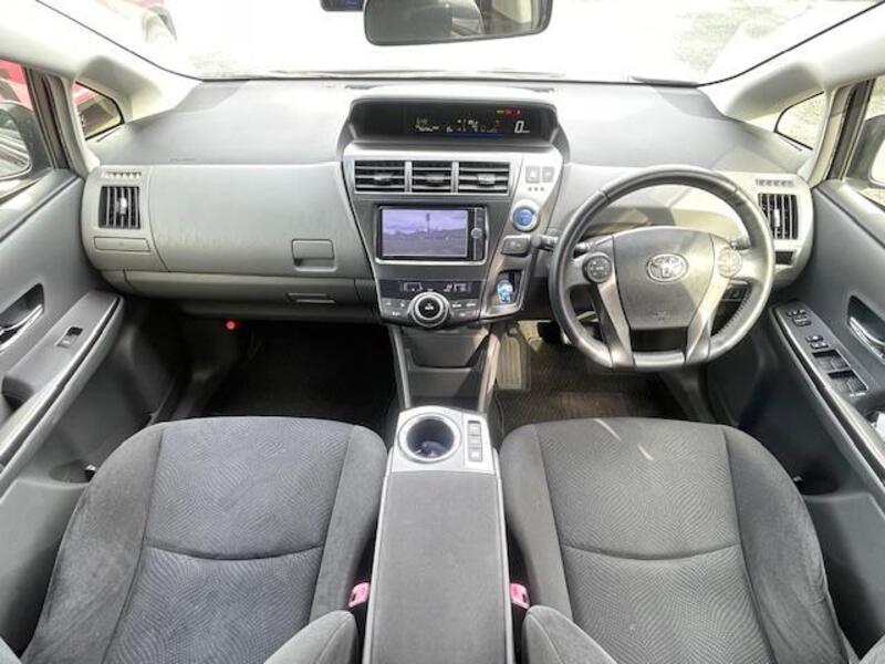 PRIUS ALPHA