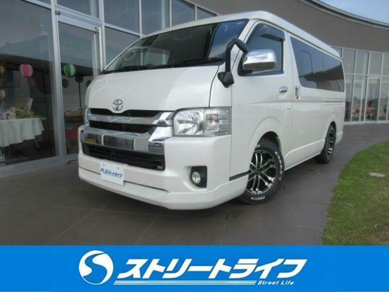 TOYOTA HIACE WAGON