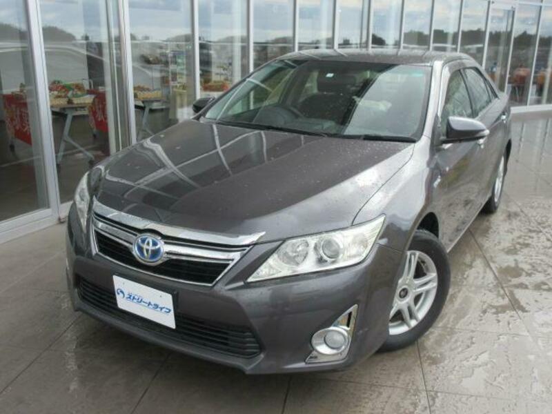 TOYOTA CAMRY