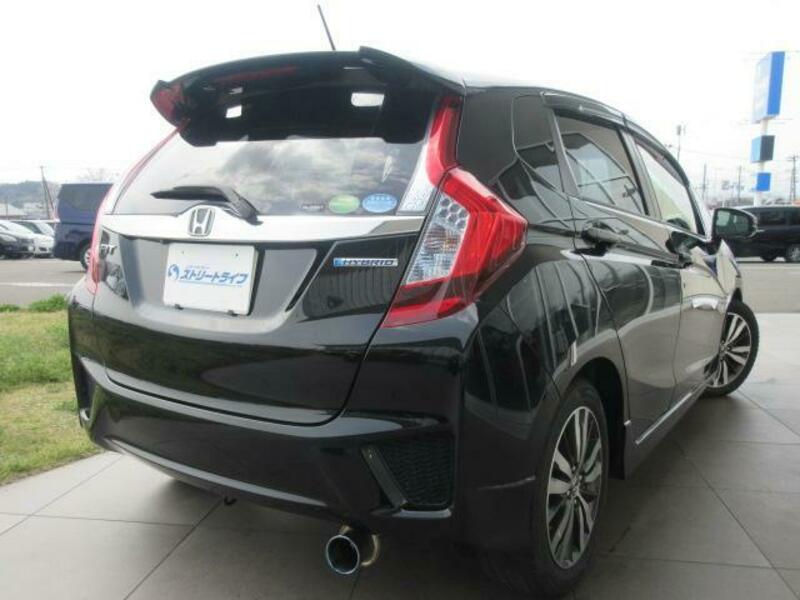 FIT HYBRID