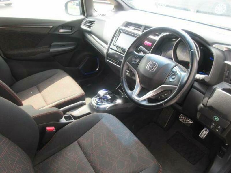FIT HYBRID