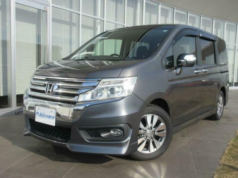 HONDA STEPWAGON SPADA
