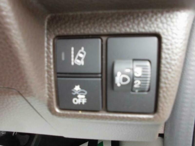 N BOX