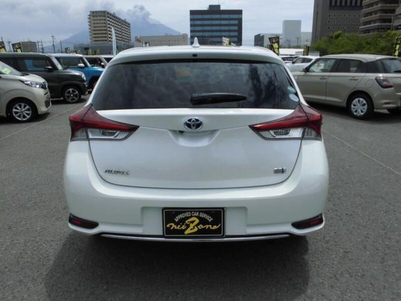 AURIS