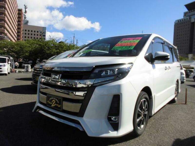 TOYOTA NOAH