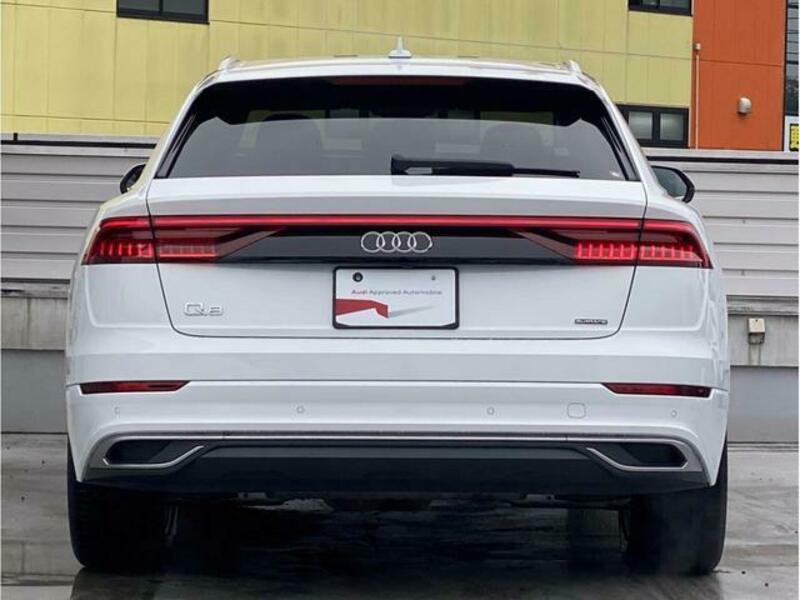 Q8