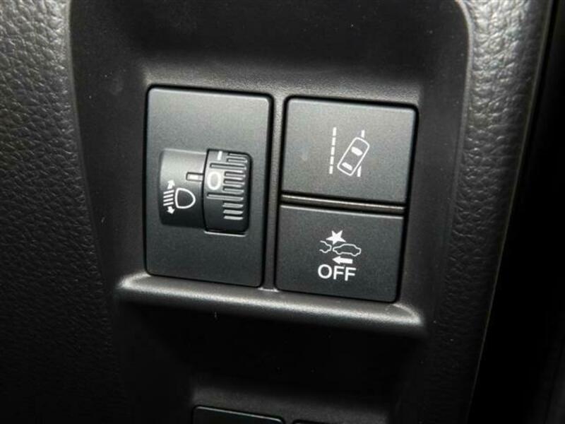 N-VAN