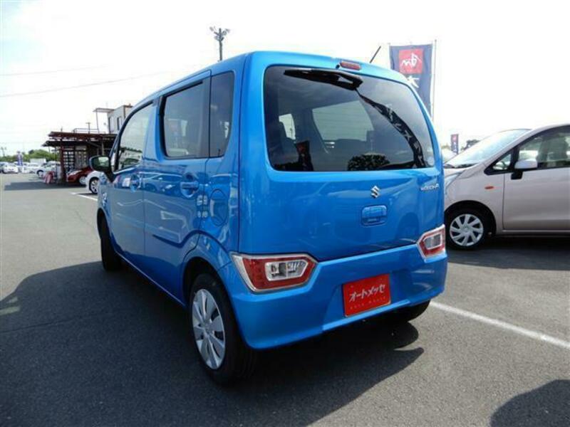 WAGON R
