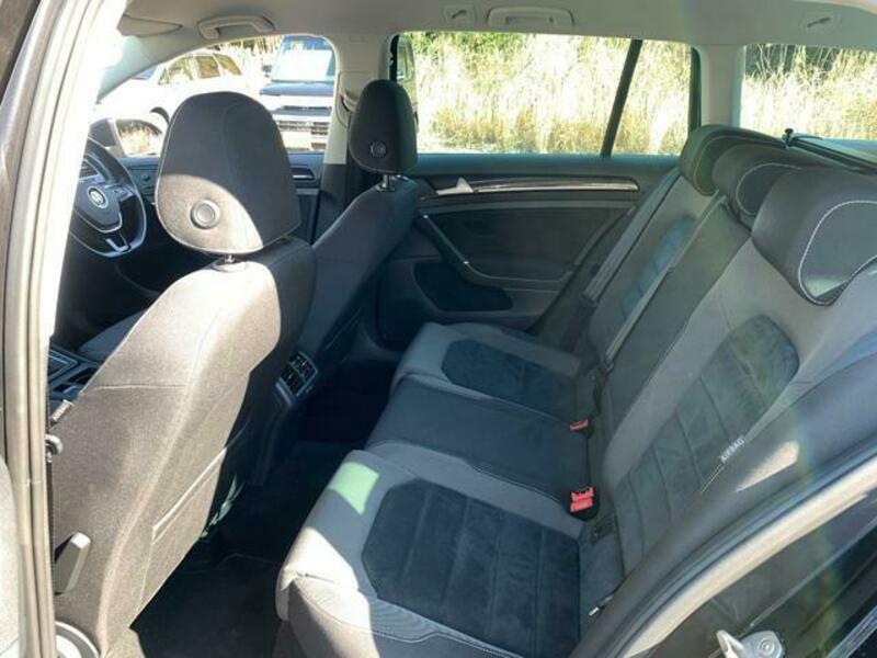 GOLF VARIANT