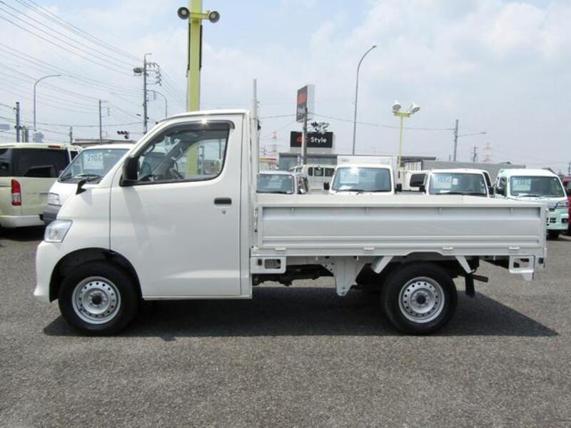 TOWNACE TRUCK