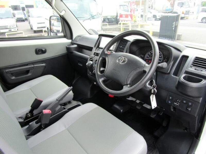 TOWNACE TRUCK