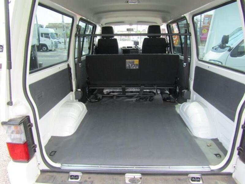 BONGO VAN