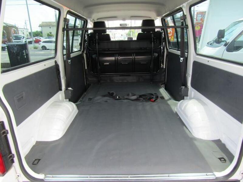 BONGO VAN