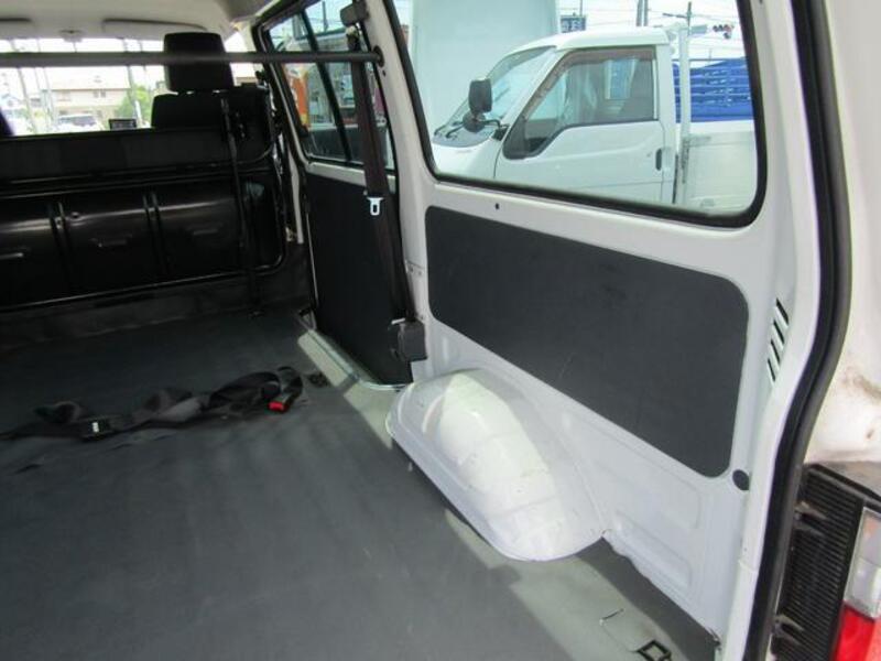 BONGO VAN