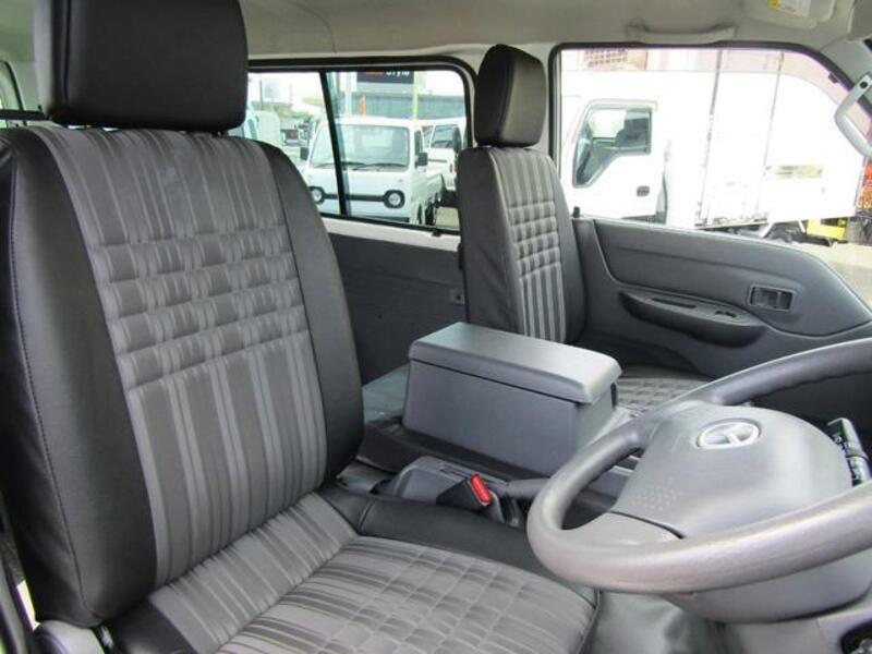 BONGO VAN