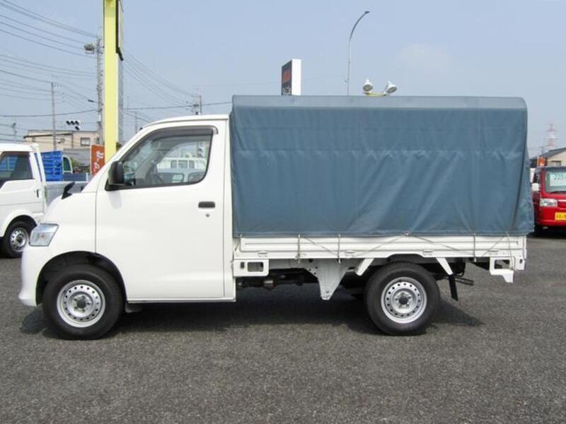 TOWNACE TRUCK