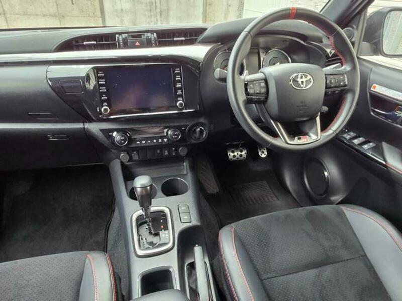 HILUX