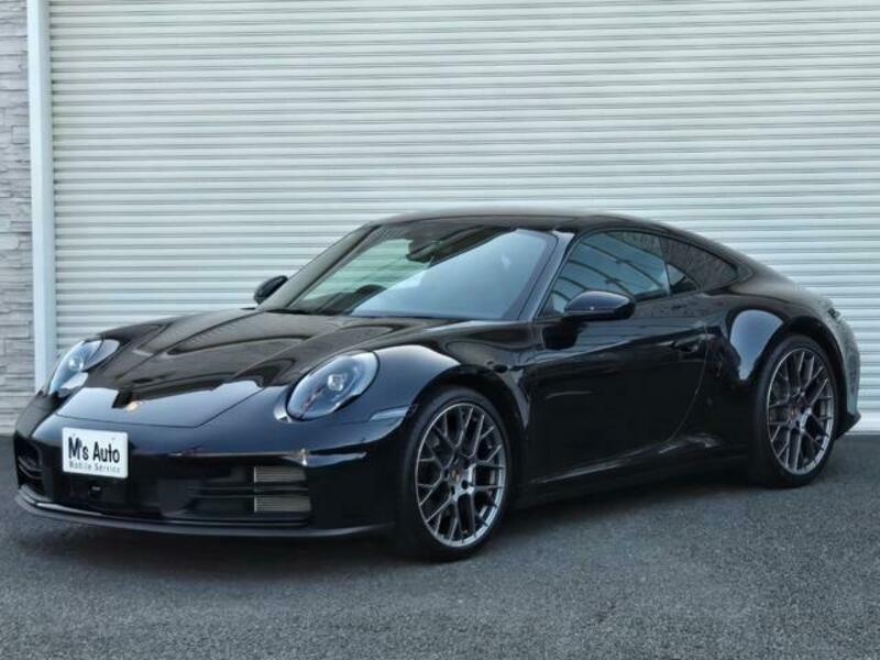 911