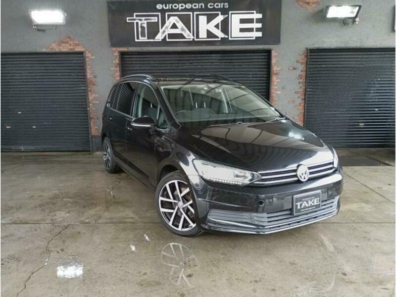 VOLKSWAGEN GOLF TOURAN