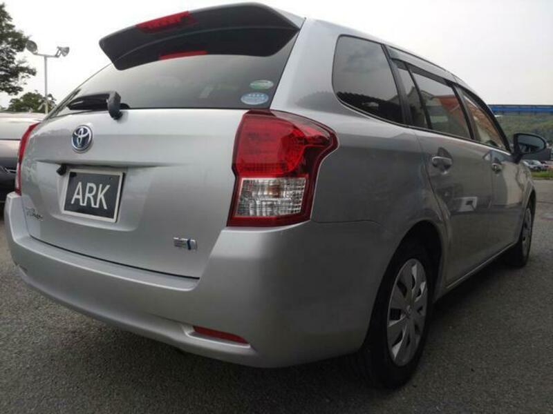 COROLLA FIELDER