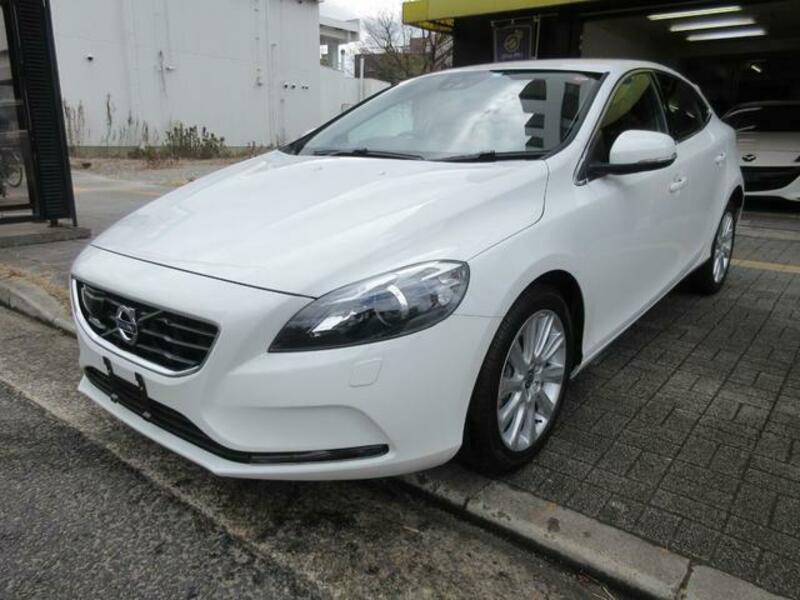 V40