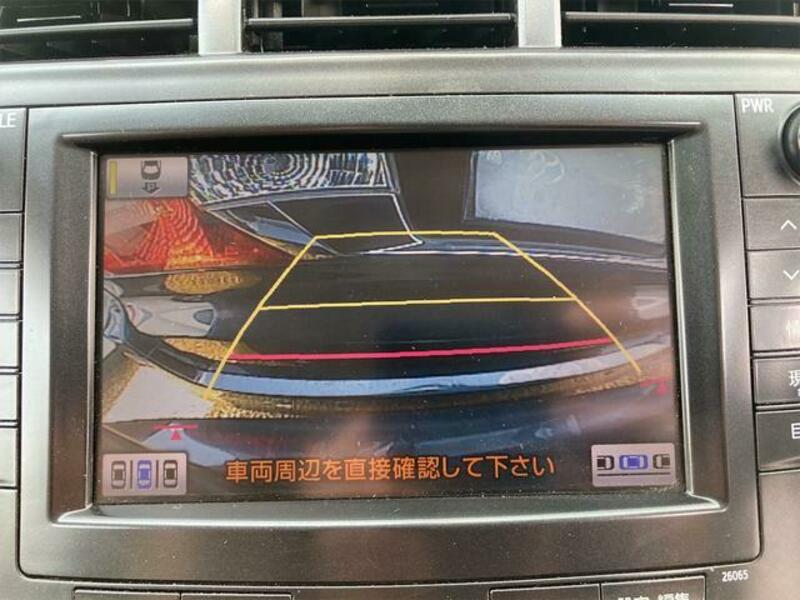PRIUS ALPHA