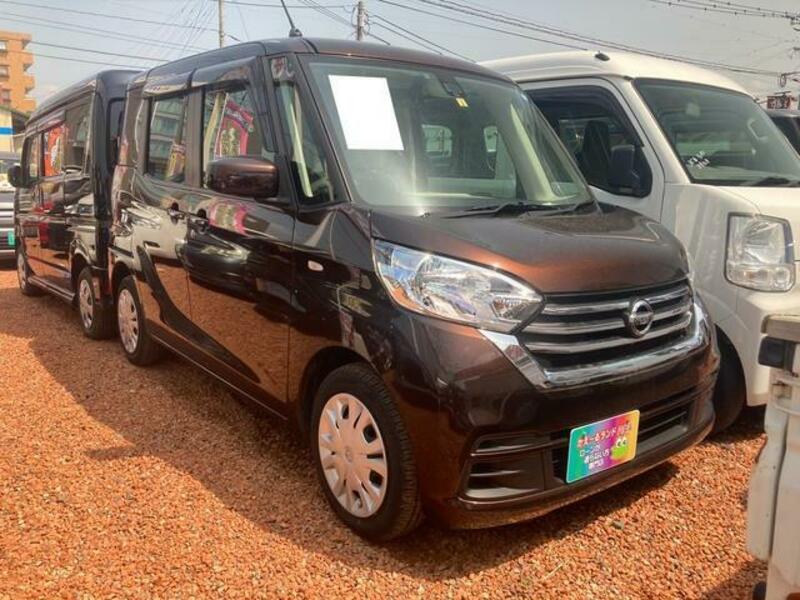 NISSAN DAYZ ROOX