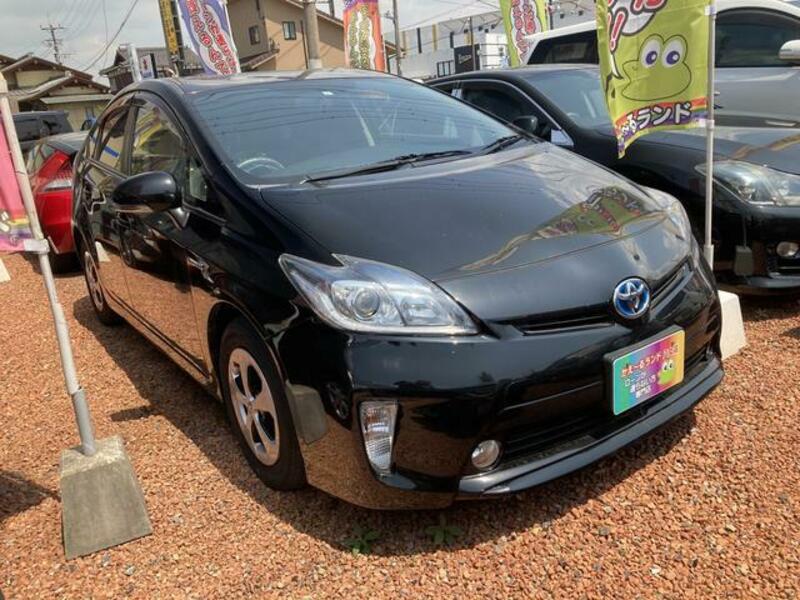 TOYOTA PRIUS