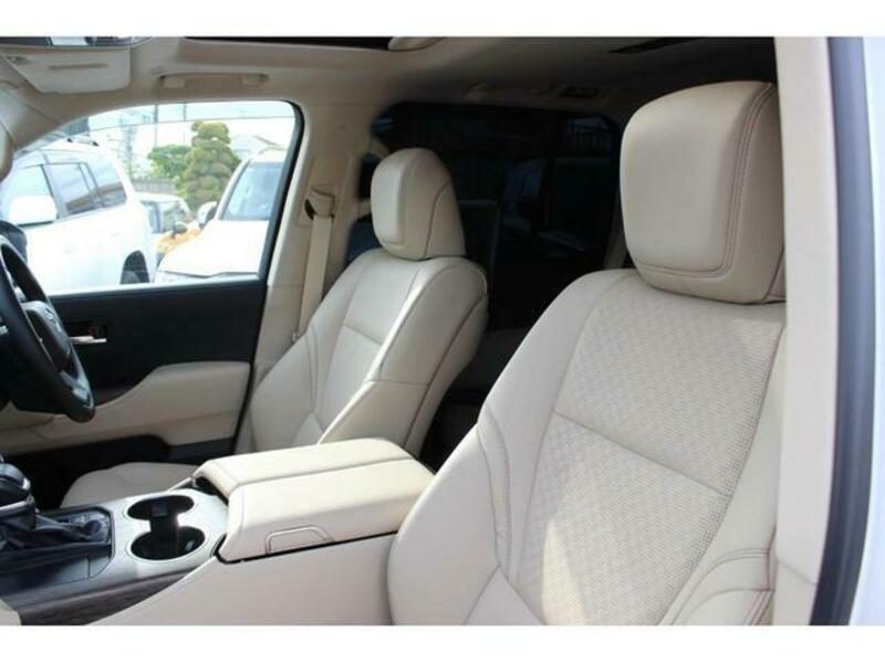 LAND CRUISER