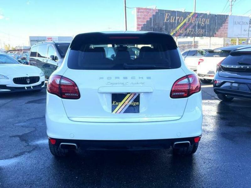 CAYENNE