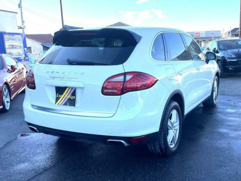 CAYENNE