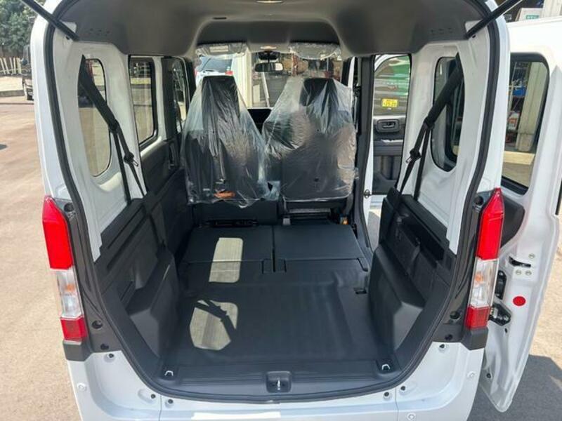 N-VAN