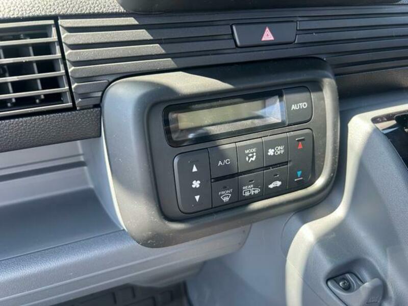 N-VAN