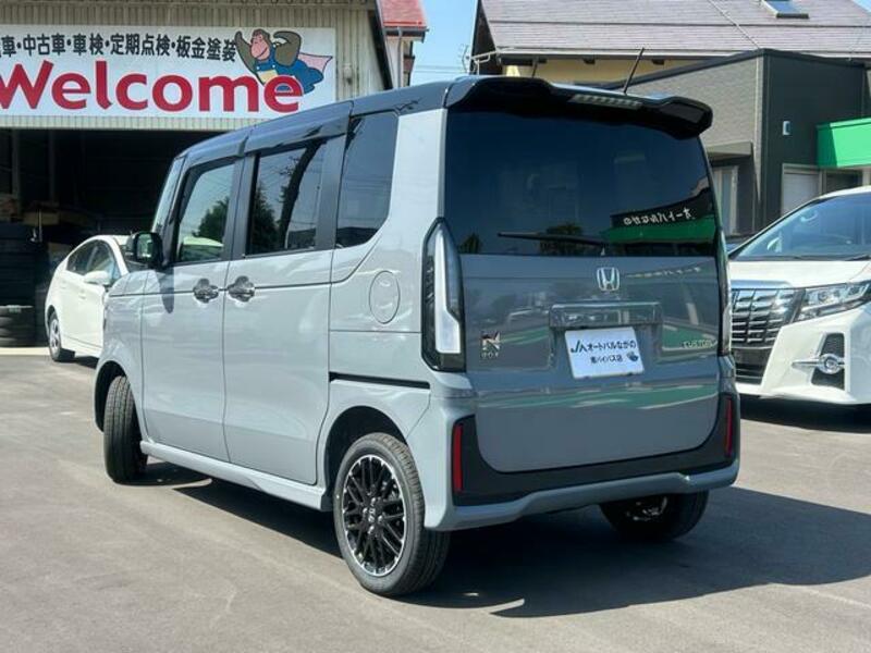 N BOX CUSTOM
