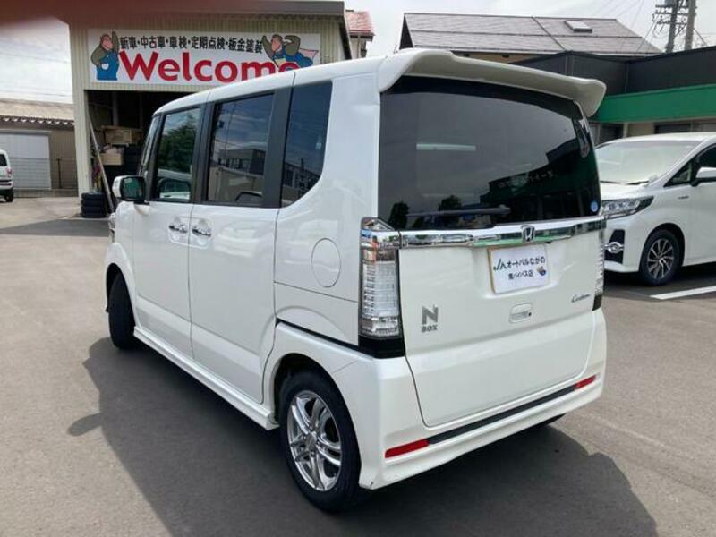 N BOX CUSTOM