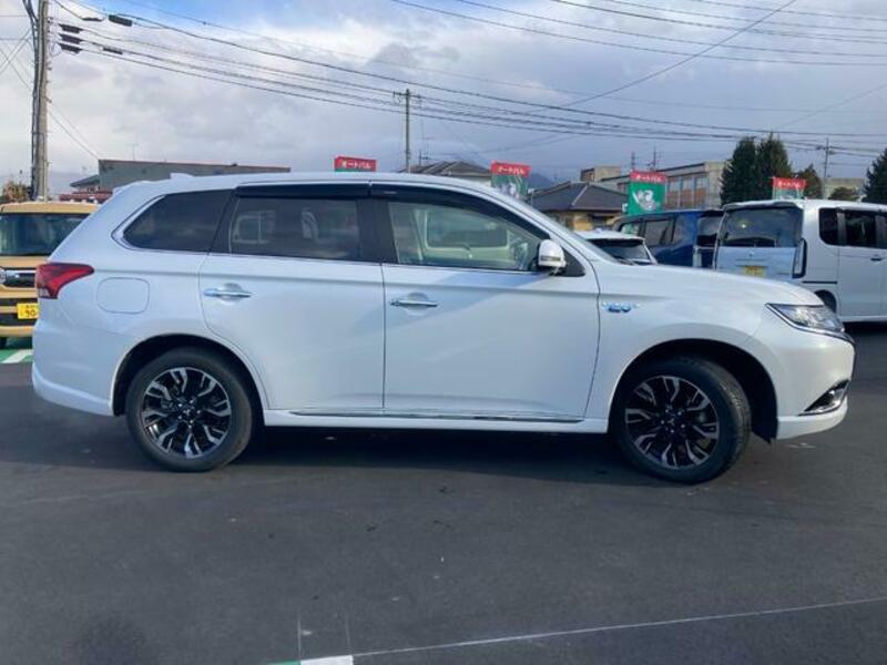 OUTLANDER PHEV