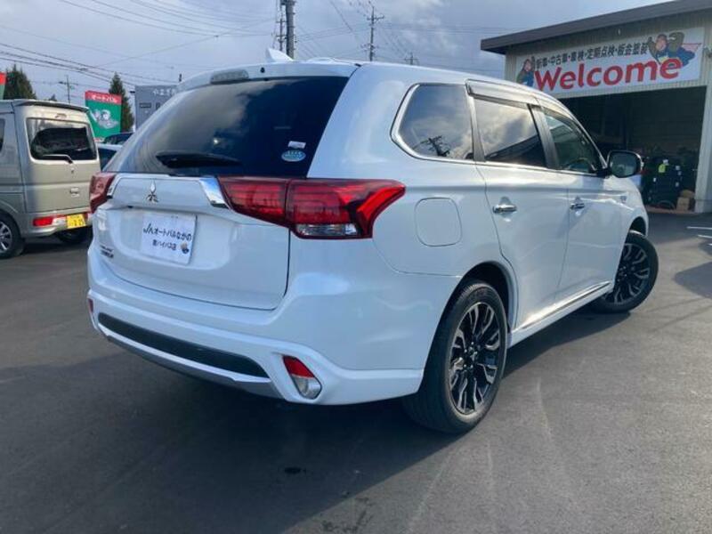 OUTLANDER PHEV