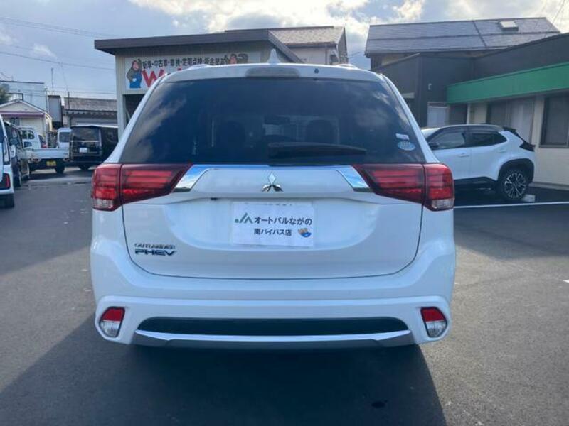 OUTLANDER PHEV