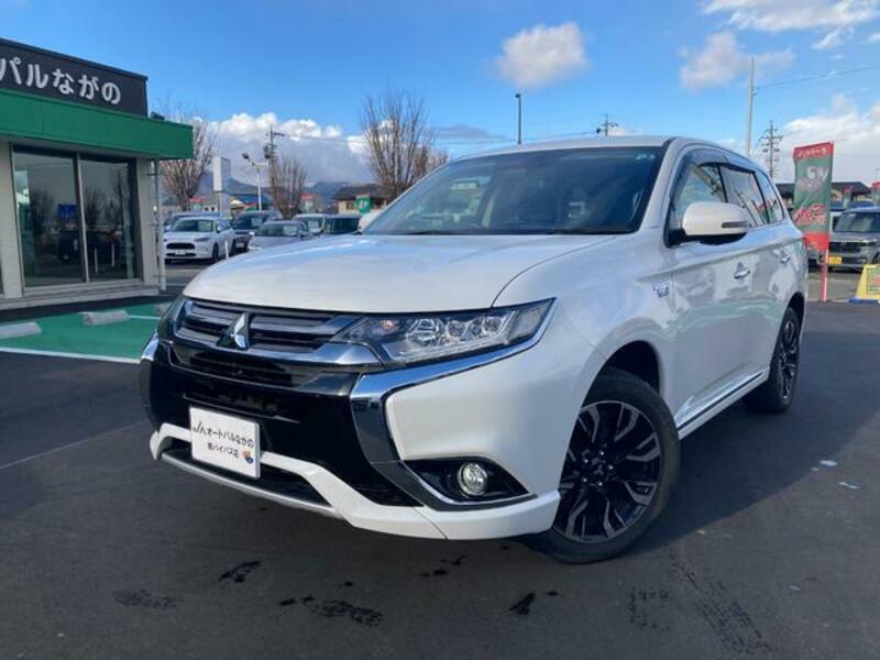 MITSUBISHI OUTLANDER PHEV