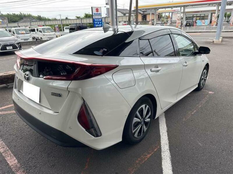 PRIUS PHV