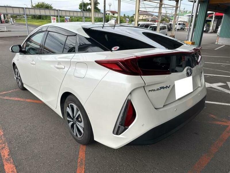 PRIUS PHV