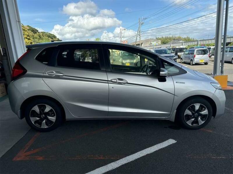 FIT HYBRID