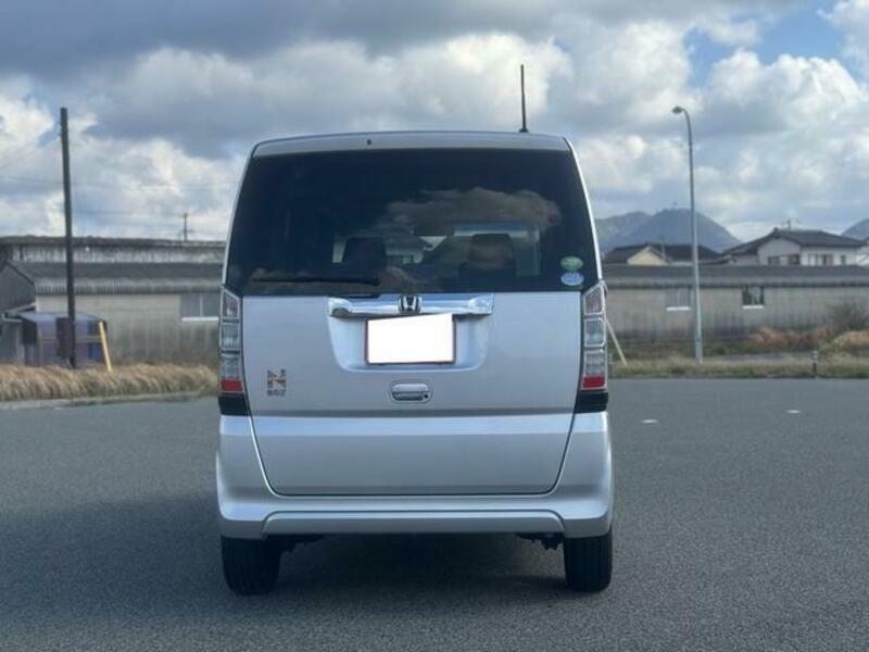 N BOX