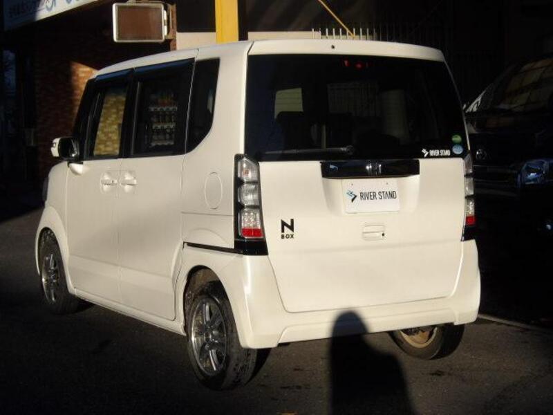 N BOX