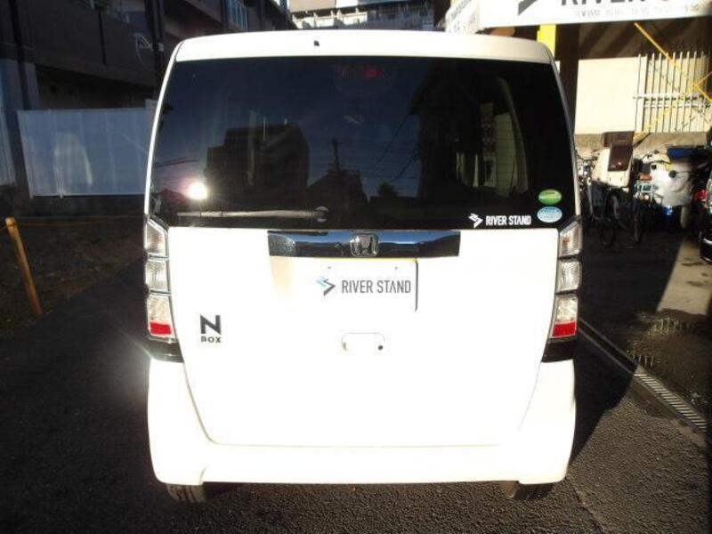 N BOX